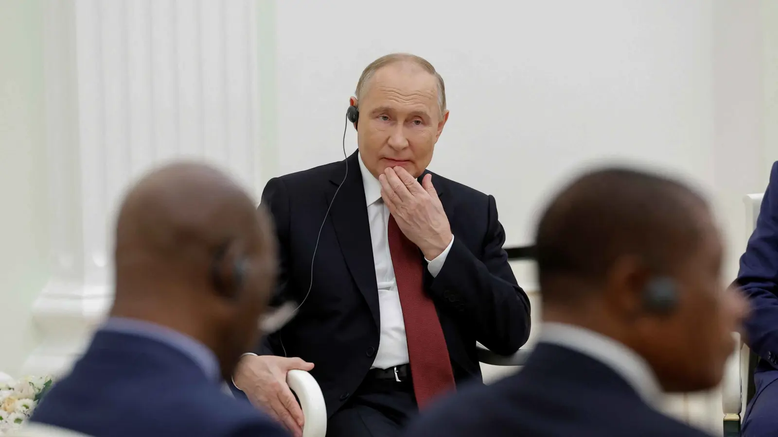 بعد تعديلات "العقيدة النووية".. بوتين يأمر بتجنيد 133 ألف فرد