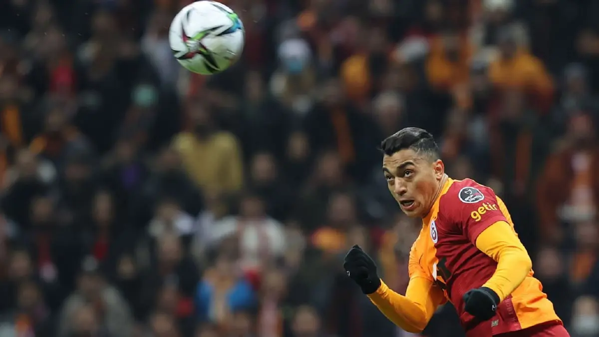 نادٍ إسباني يقدم عرضا للتعاقد مع مصطفى محمد من غلطة سراي