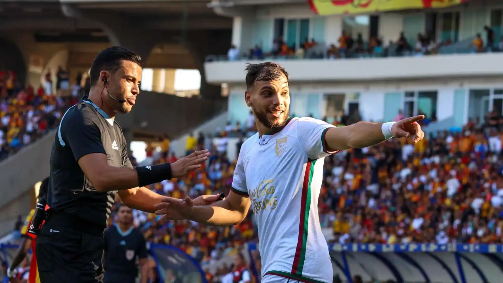 استدعاء حكم السوبر التونسي حسام بولعراس للتحقيق.. وعقوبة رادعة تنتظره