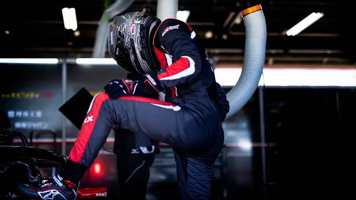 ابتكار خوذة تنقي الهواء لراكبي الدراجات النارية‎‎