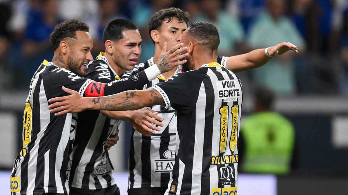 مراوغة مذهلة من نيمار في فوز سانتوس على كروزيرو بالدوري البرازيلي (فيديو)