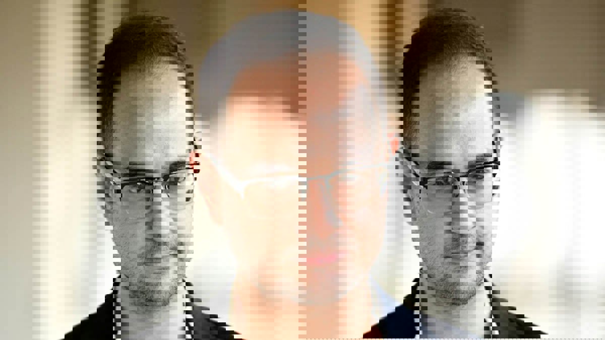 ماليزيا تسقط الاتهامات الموجهة إلى منتج "وولف أوف وول ستريت"