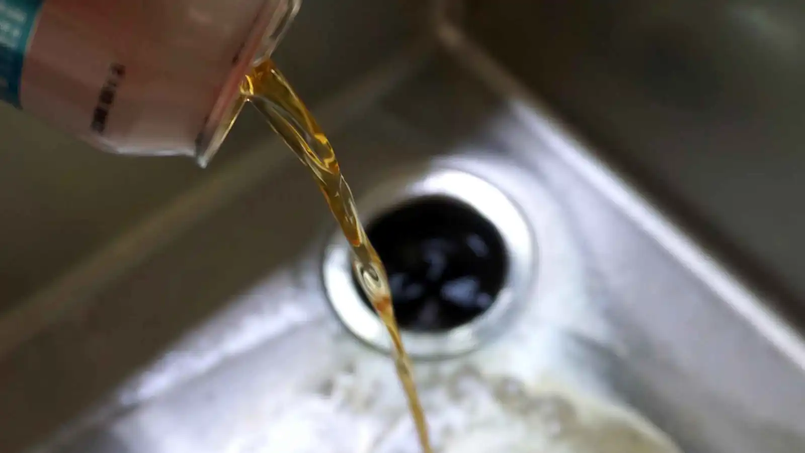 كيف تتحول مخلفات القهوة إلى تهديد بيئي؟