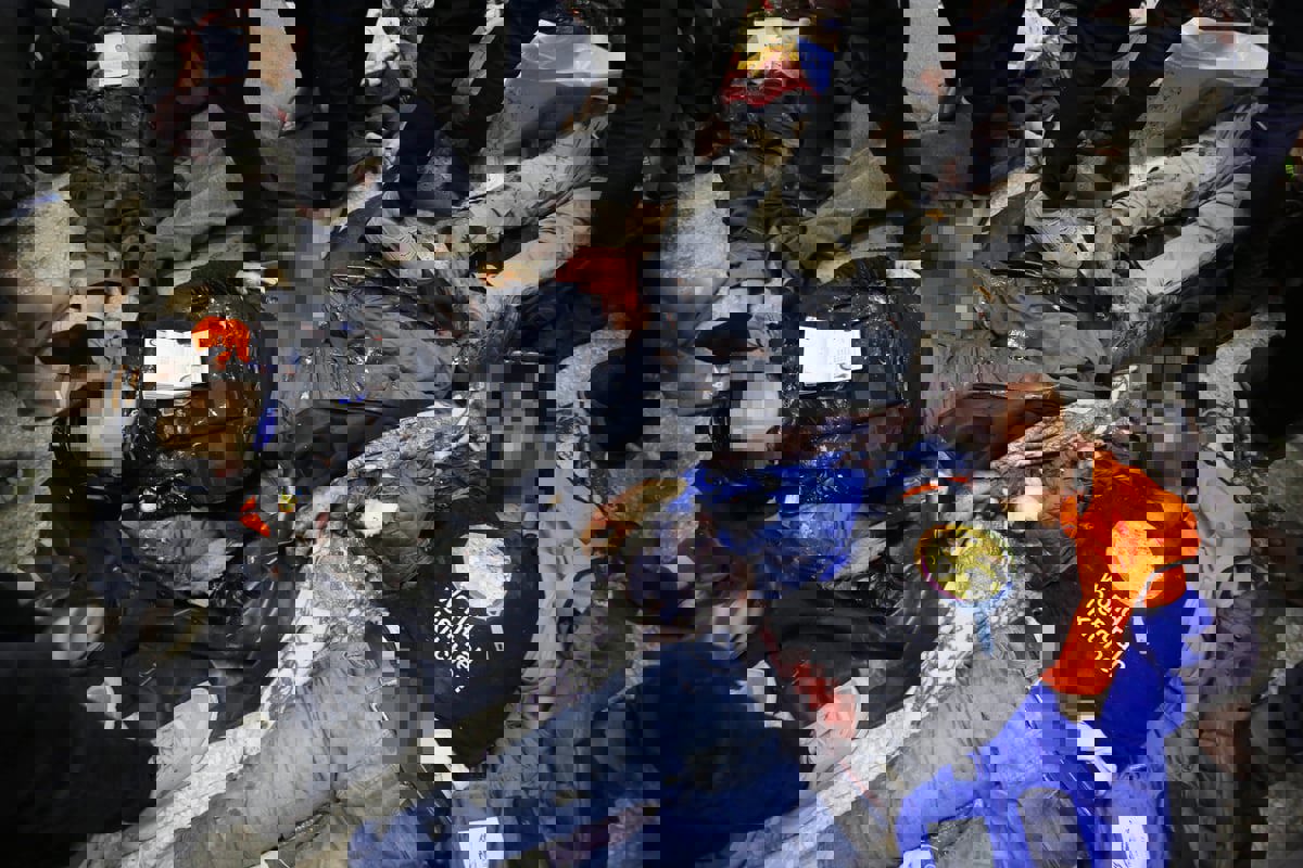 بينهم أمريكي.. ارتفاع عدد قتلى فريق الإغاثة الأجنبي بغزة إلى 7 قتلى