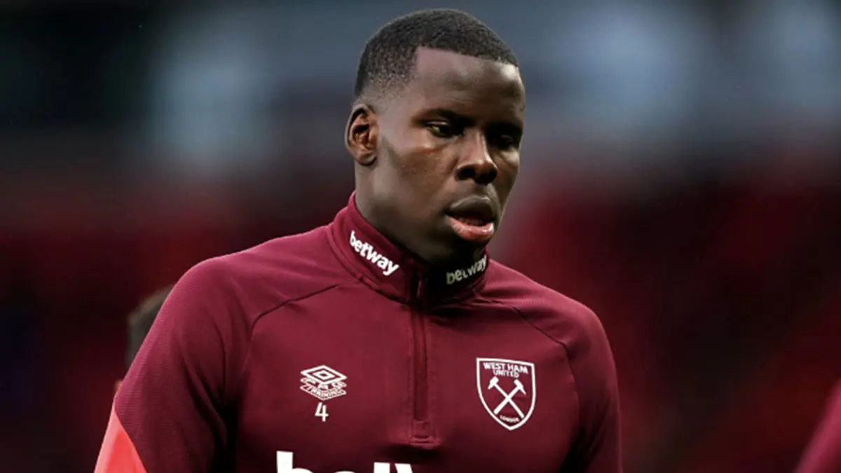 الشرطة تحقق في تهديدات بالقتل وتعليقات عنصرية ضد كورت زوما بسبب قضية ضربه لقطته