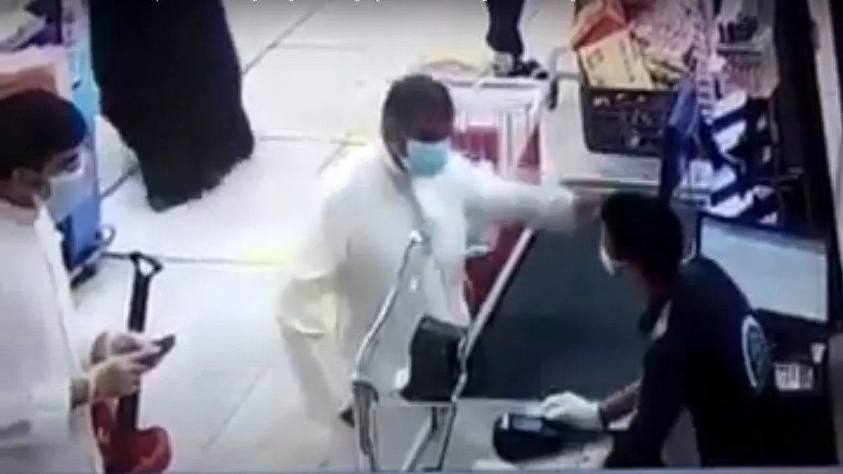 الكويت.. المصري المعتدى عليه في جمعية "صباح الأحمد" يروي تفاصيل الواقعة (فيديو)