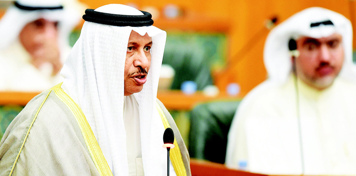 "خجل" الحكومة في مكافحة الفساد يثير السخرية في الكويت