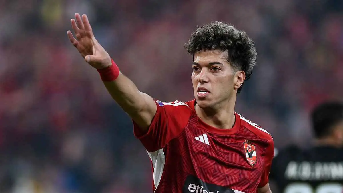 زوجته رفضت الرد والخطيب غاضب.. مفاجأة جديدة في أزمة إمام عاشور (فيديو)