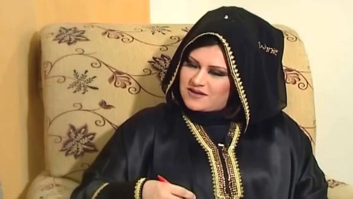 كاتبة كويتية تتوعد متابعيها برفع قضايا لذمها بسبب زواجها من مصري‎