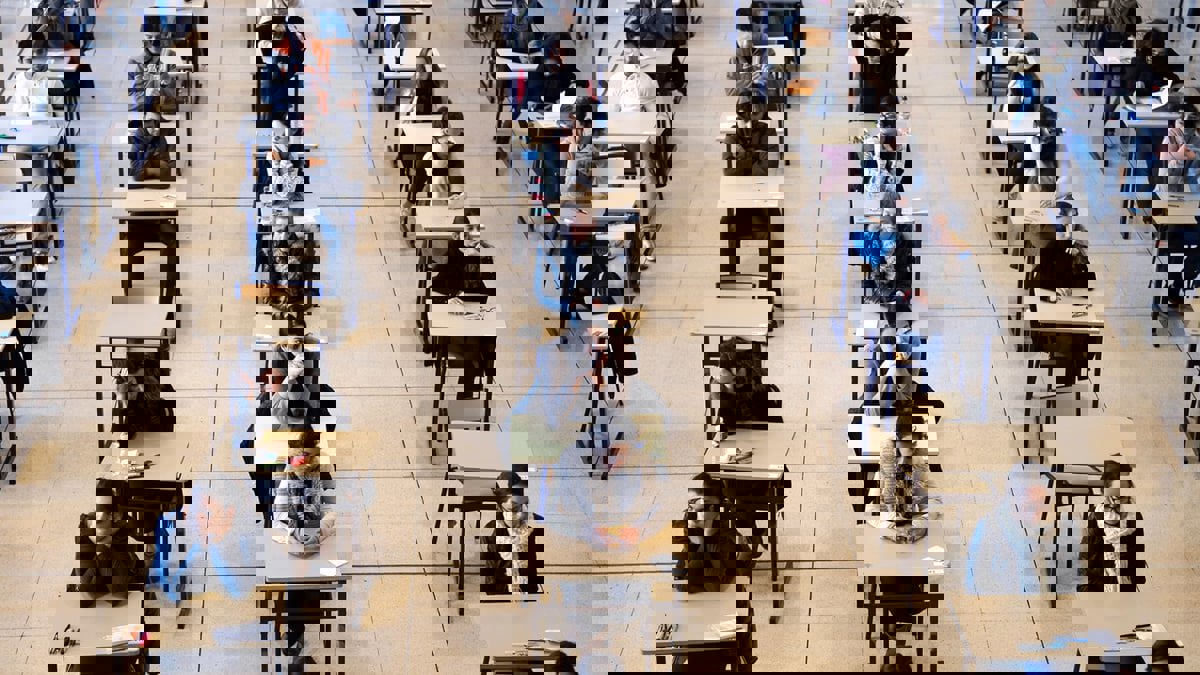 إضراب المعلّمين يوسع دائرة الاحتجاجات في فرنسا