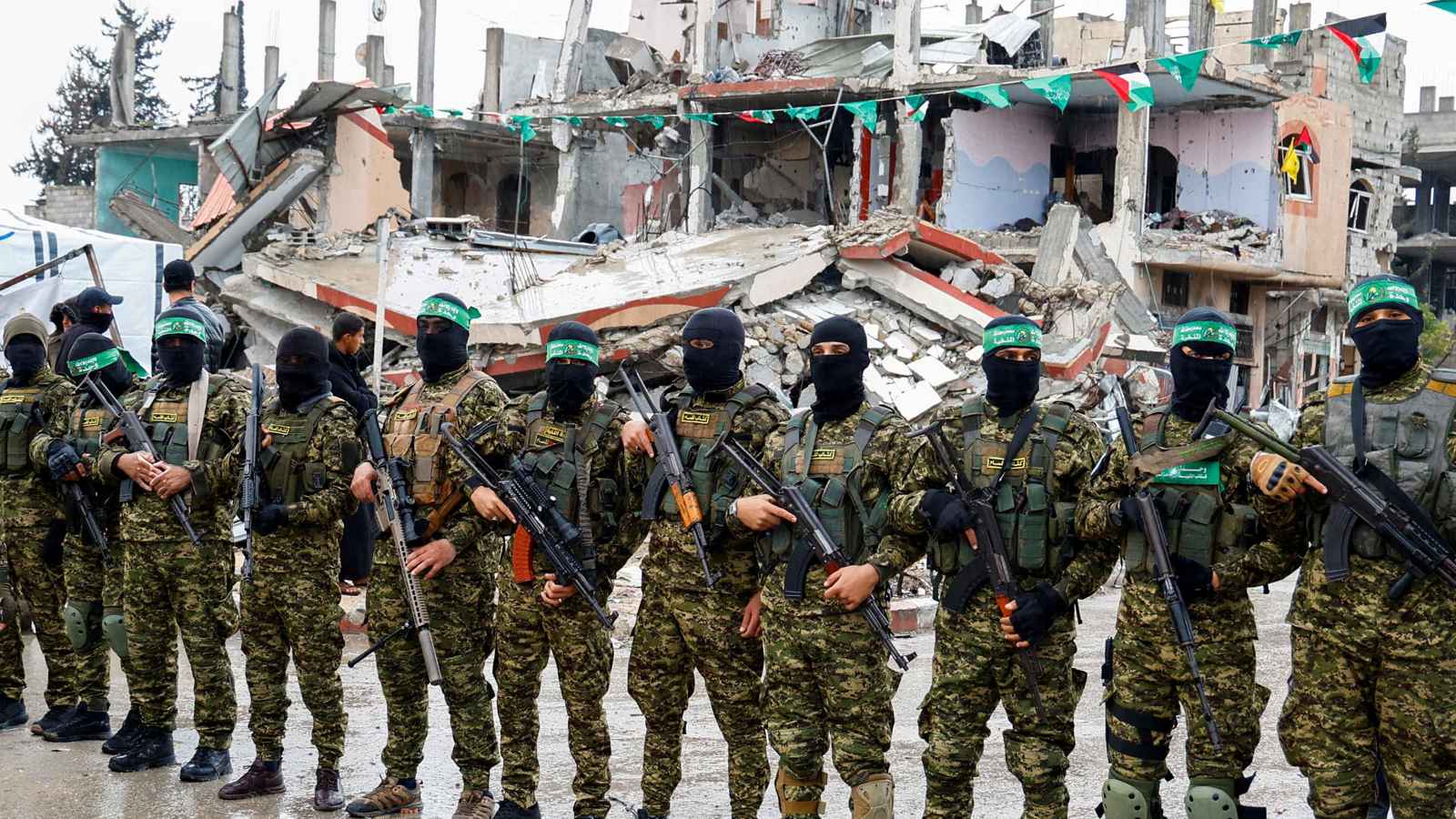 جهود التهدئة تتسارع.. حماس تطالب بضمانات لإنهاء حرب غزة