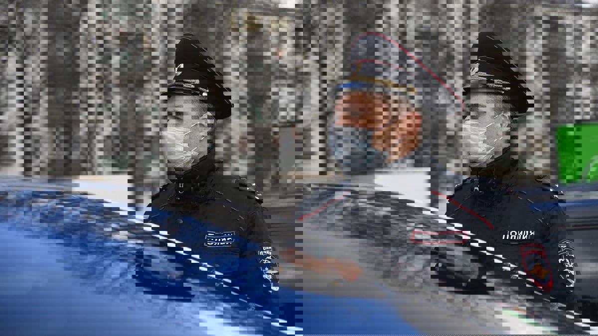 تغريم فتاتين تعرضتا للاغتصاب والسرقة بتهمة خرق حظر التجول بروسيا