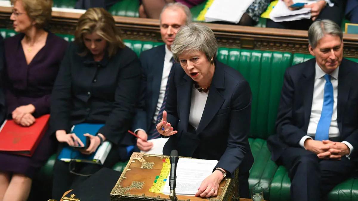 تيريزا ماي تنجو من حجب الثقة في البرلمان