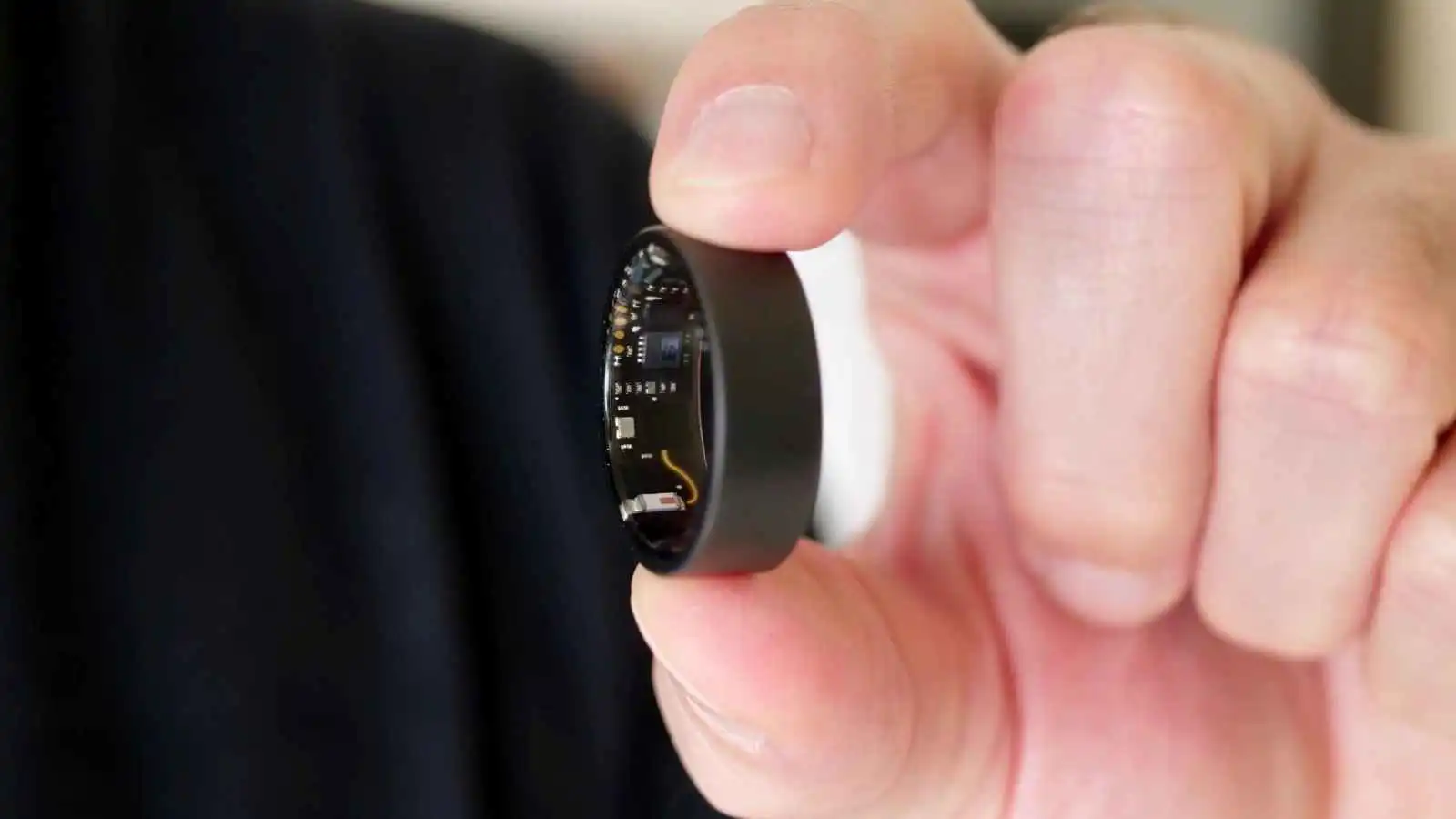 عبر الخواتم الذكية.. نظام فريد للتعامل مع نوبات الصداع النصفي