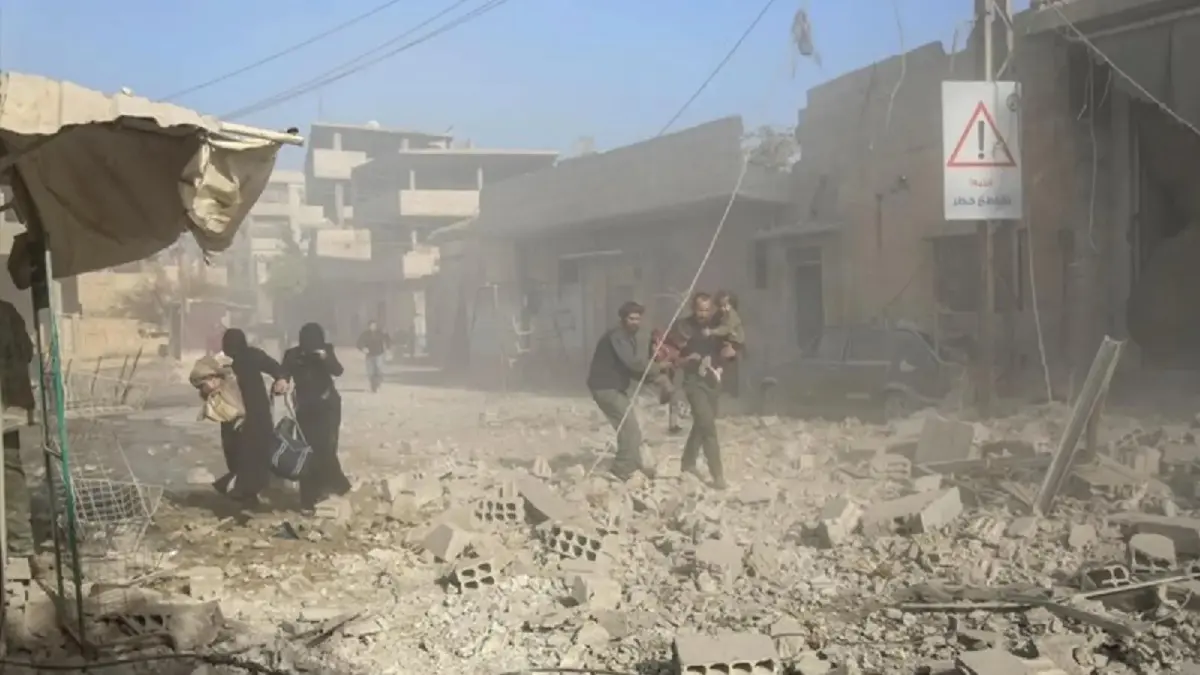 غارات مجهولة تقتل مسلحين موالين لإيران في سوريا ومواجهات بين الفيلق الخامس والمخابرات