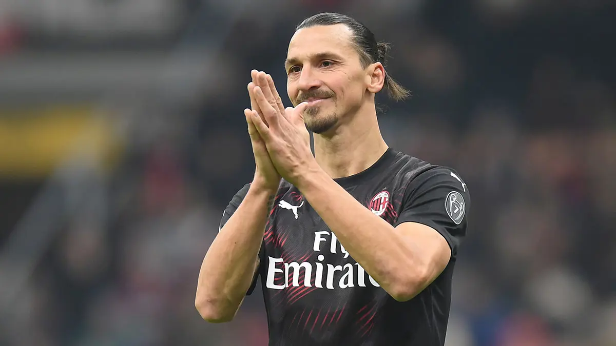 إصابة زلاتان إبراهيموفيتش بفيروس كورونا