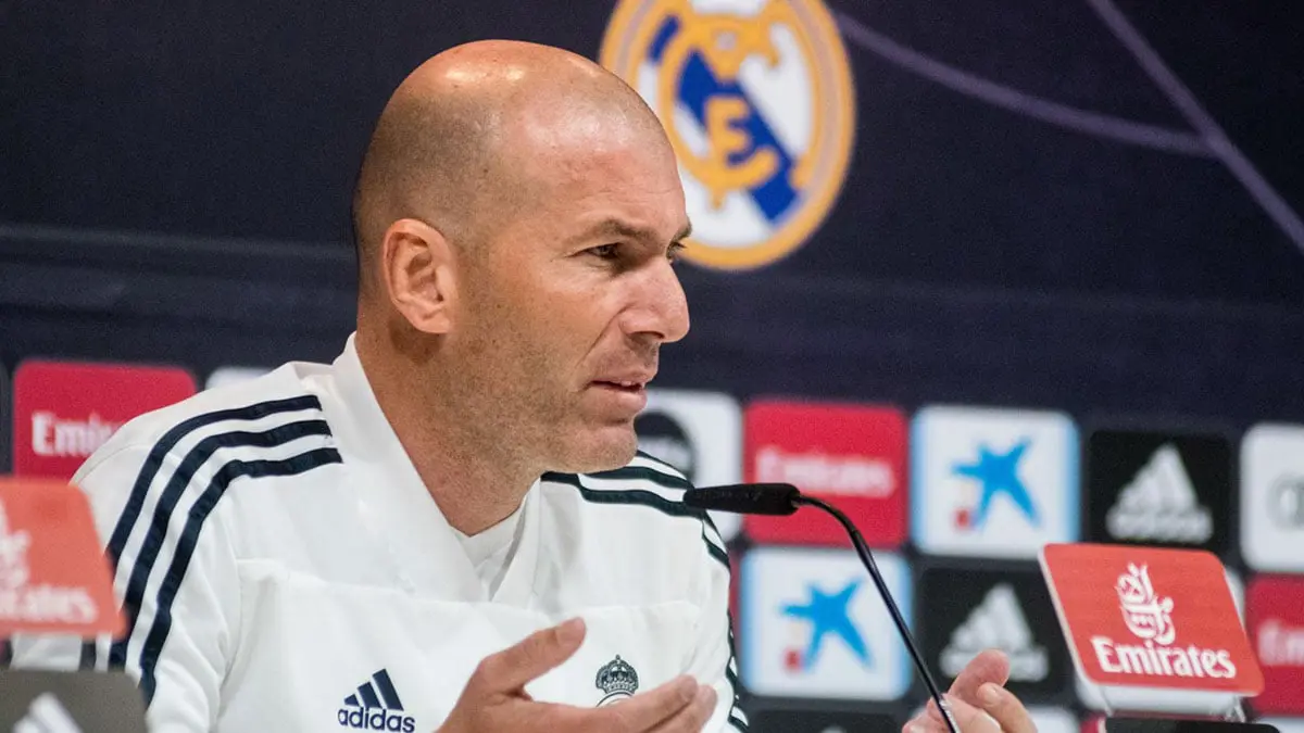 تقرير: مستقبل زيدان في ريال مدريد "على المحك" ولقب الدوري الإسباني "طوق النجاة"
