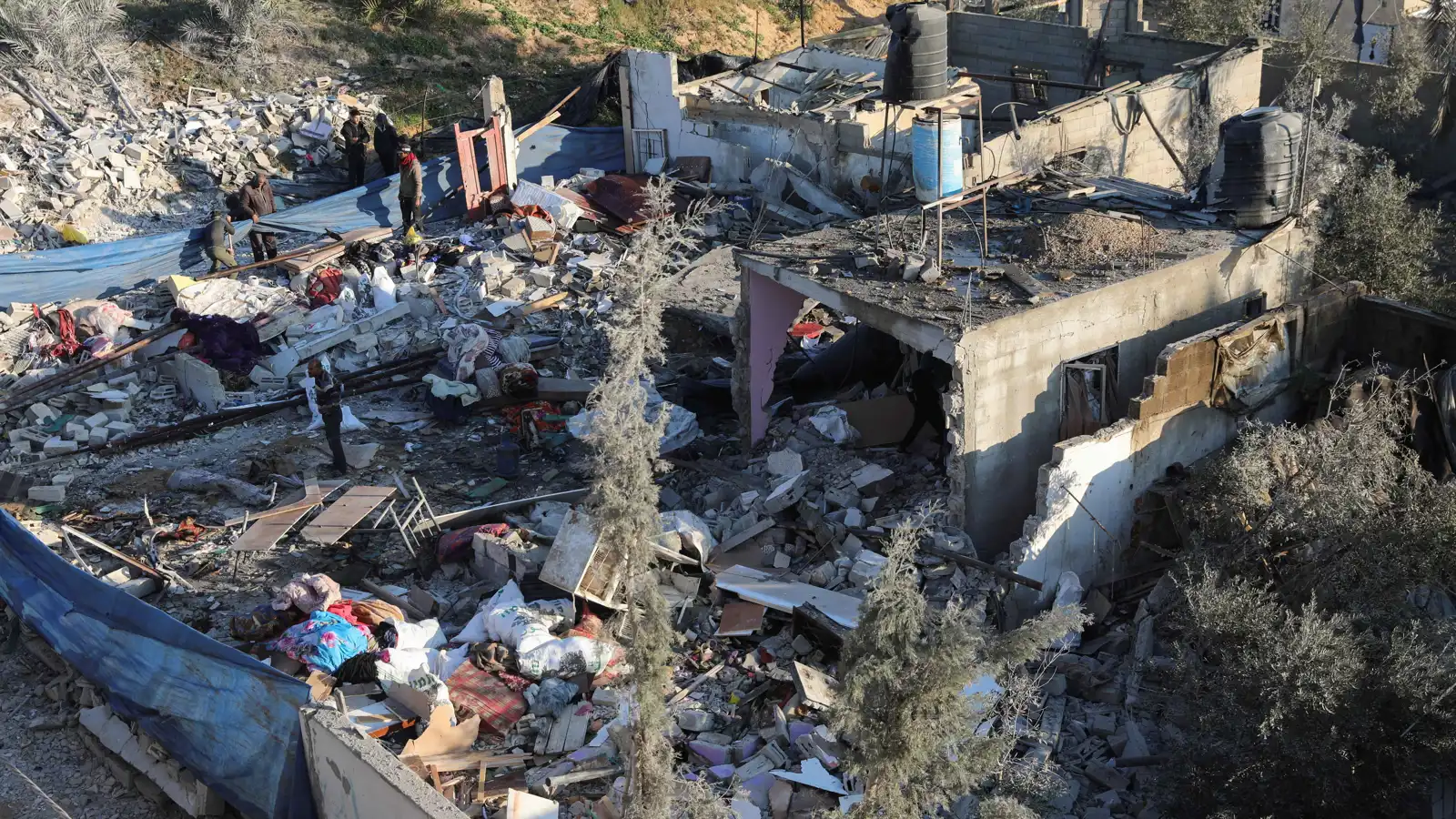 عائلات الرهائن تدعو ترامب إلى تعليق اتفاق غزة حتى عودة "الجثث"