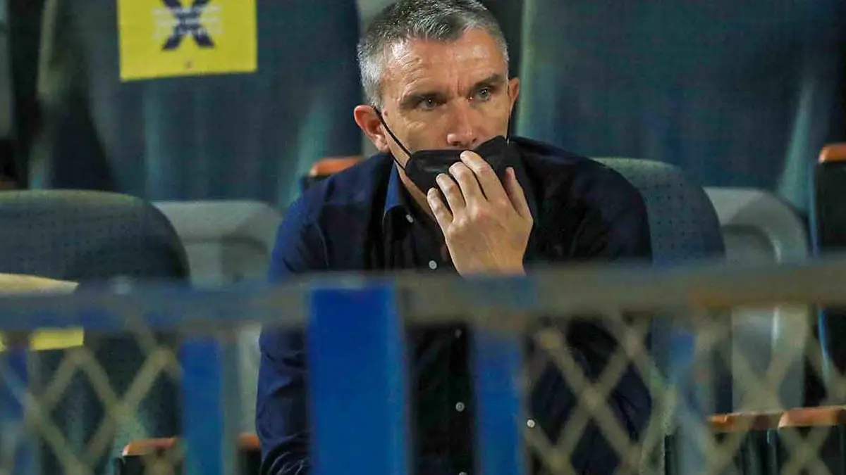 وكيل أعمال كارتيرون يكشف حقيقة رحيله عن قيادة الزمالك (فيديو)