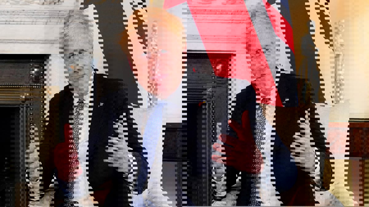 جونسون يواجه تحدي "إقناع الحلفاء" بعد نجاته من سحب الثقة