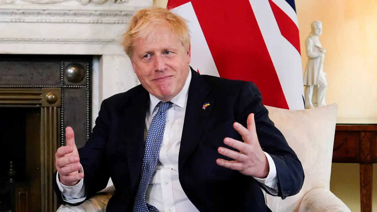 جونسون يواجه تحدي "إقناع الحلفاء" بعد نجاته من سحب الثقة