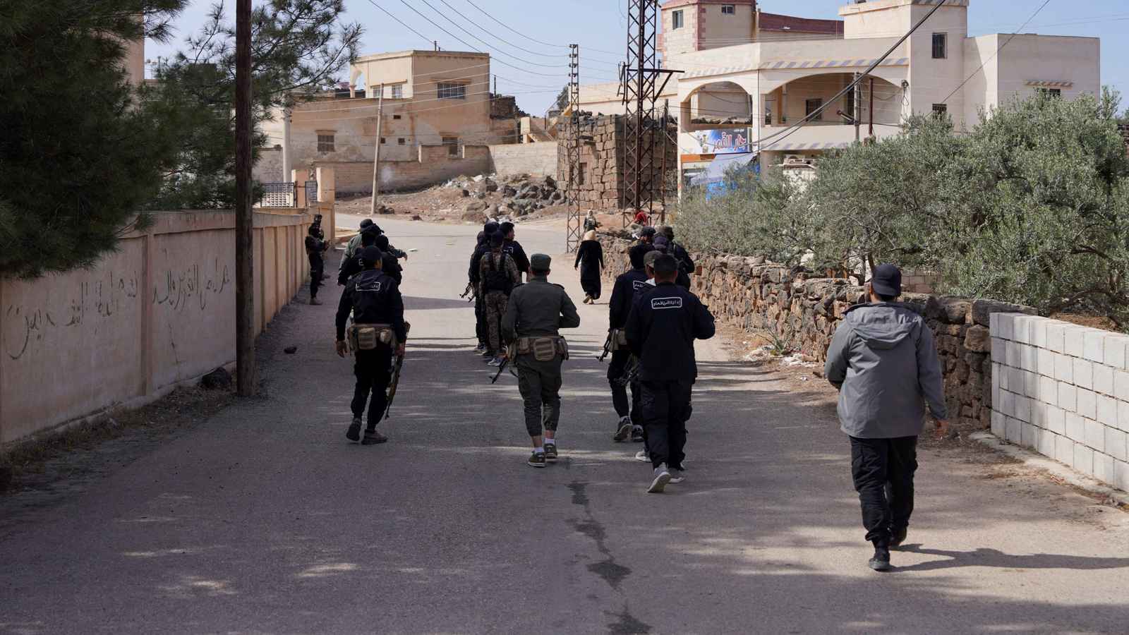 بشأن "الخارجين عن القانون".. توجيهات "مشددة" للأمن السوري في السويداء