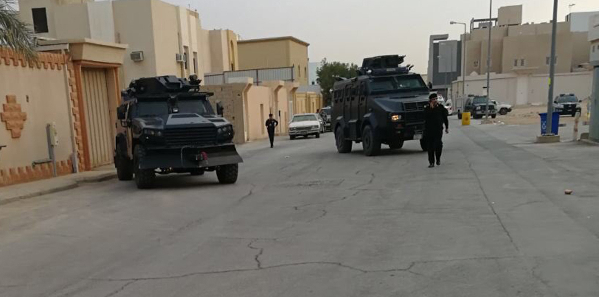 بالصور.. الأمن السعودي يحبط عملية "إرهابية" في الرياض