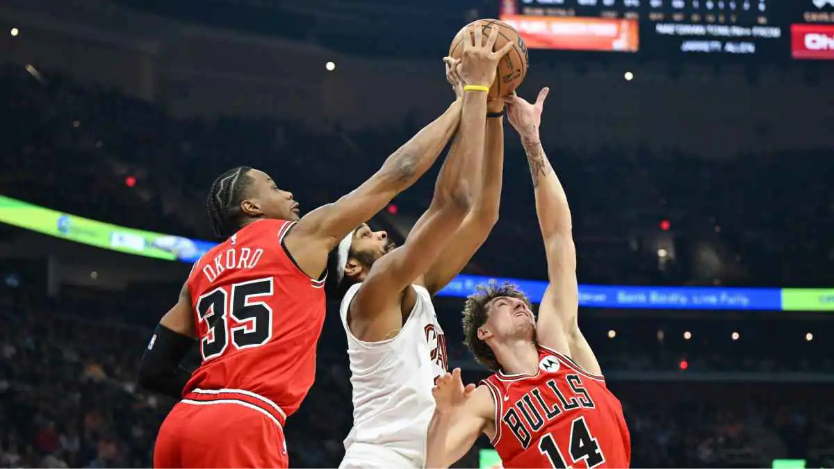 NBA.. فوسيفيتش يقود شيكاغو بولز للفوز على كافاليرز بدوري السلة الأمريكي