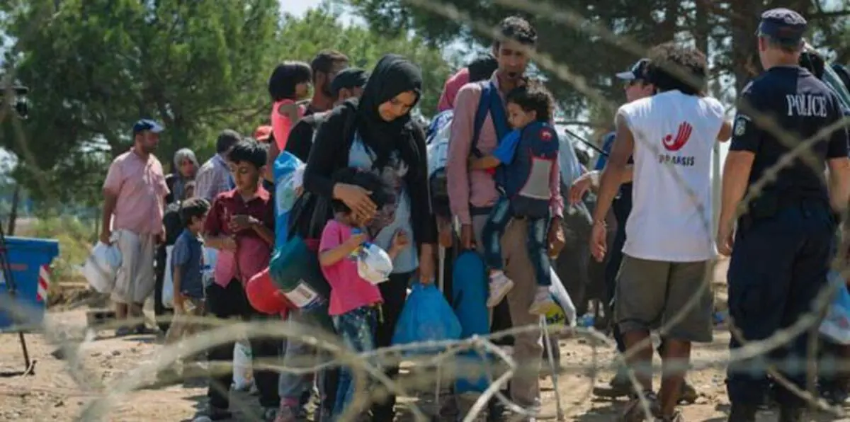 الدنمارك تصادر مجوهرات وأجهزة اللاجئين لتغطية نفقاتهم