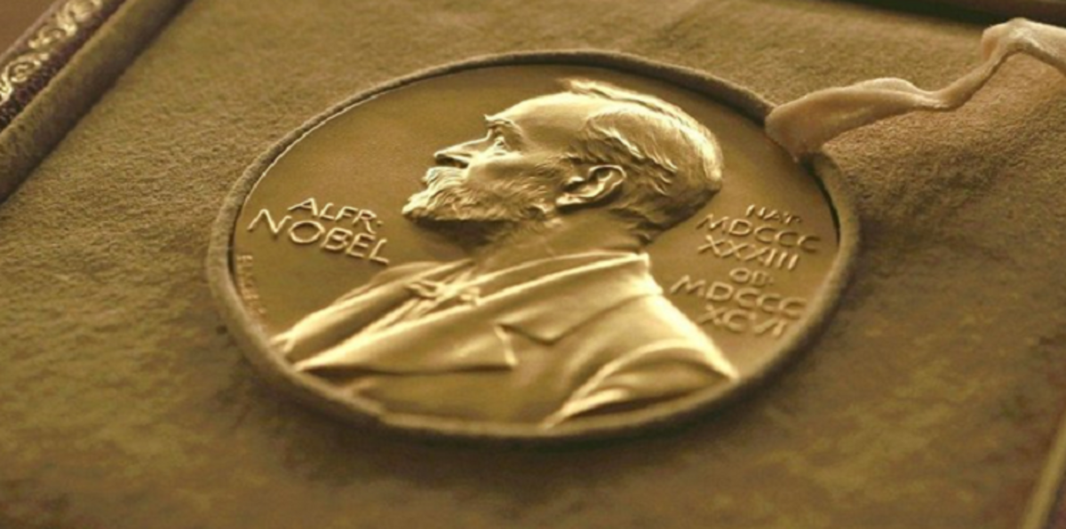 تعرّف على أدباء صنعوا التاريخ فخيبت آمالهم نوبل (صور)