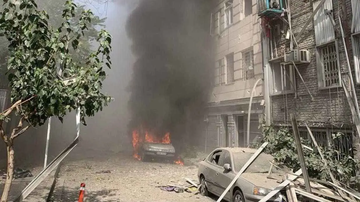 رويترز: مقتل 14 عالما نوويا إيرانيا بهجمات إسرائيلية منذ يوم الجمعة