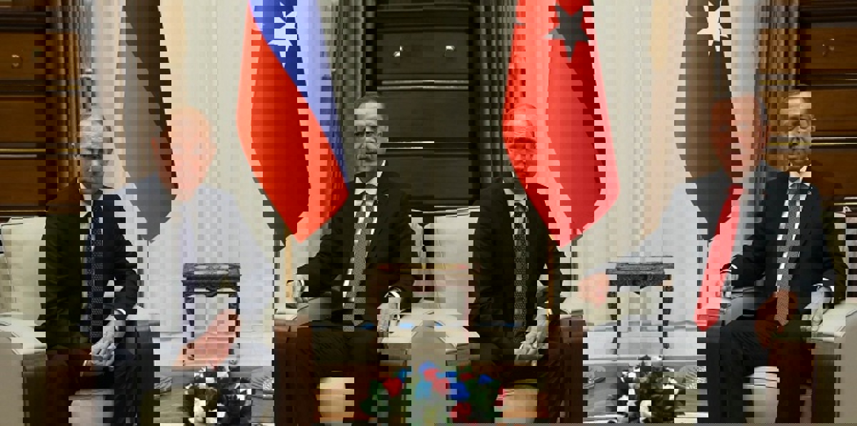 روسيا وإيران وتركيا تتفق على إقامة مناطق آمنة بسوريا والمعارضة تنسحب