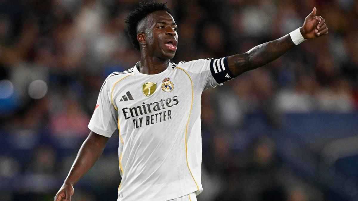 صفقة القرن.. 5 أندية إنجليزية تحلم بفينيسيوس جونيور