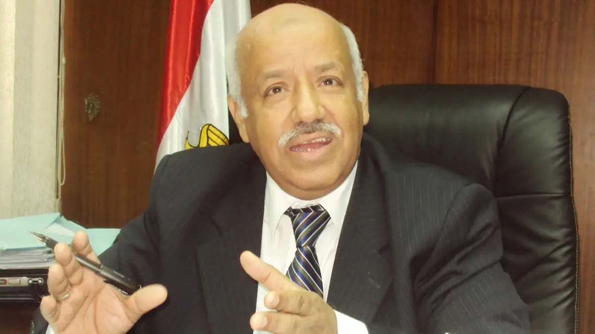 مصر.. حبس وزير العدل بعهد محمد مرسي 15 يومًا