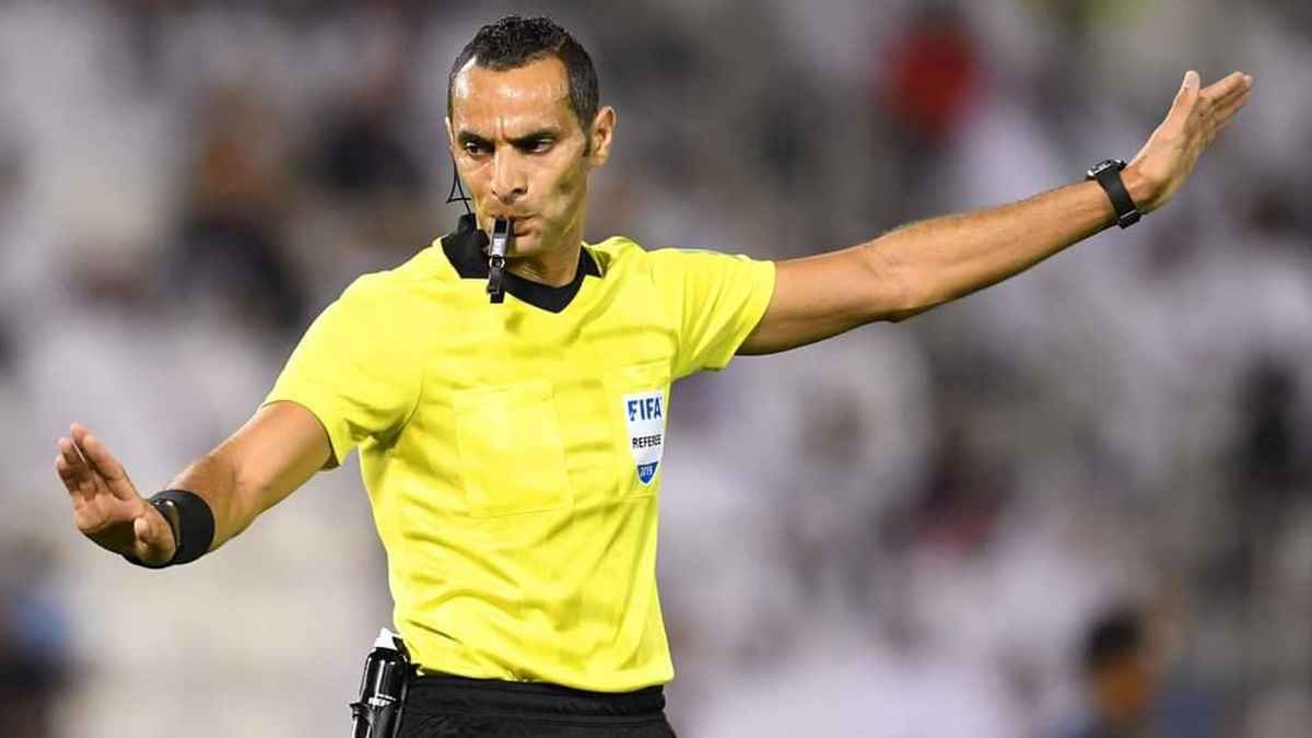 إيقاف الحكم الجزائري مصطفى غربال حتى نهاية الموسم