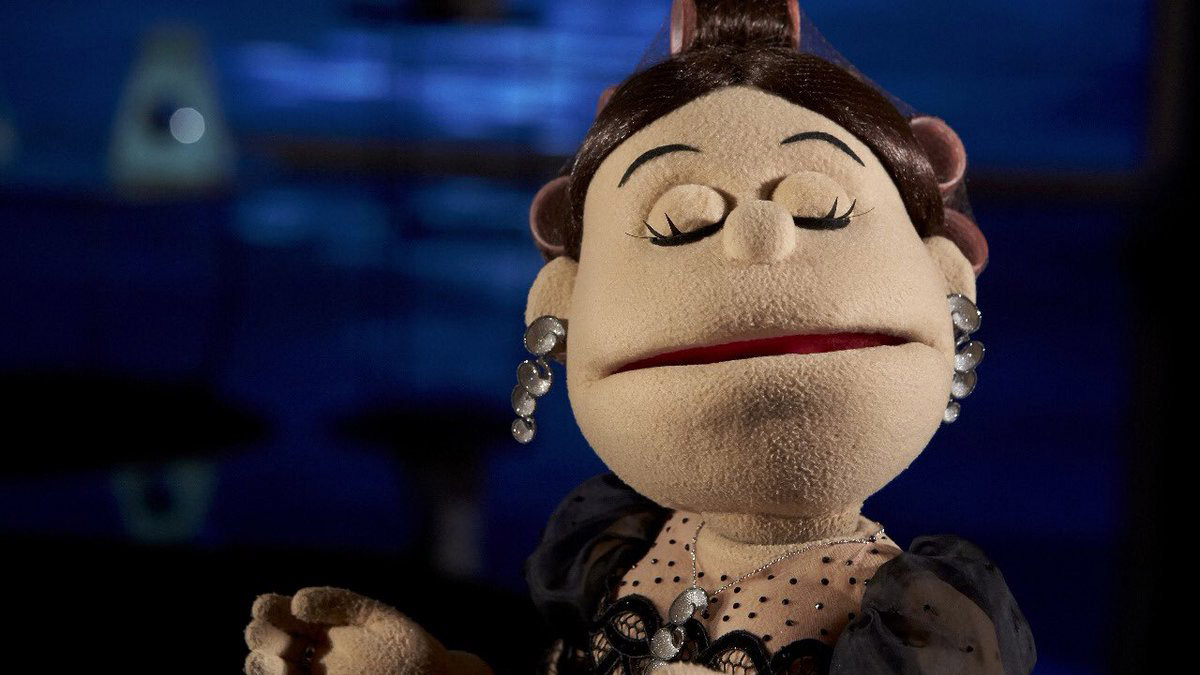 "أبلة فاهيتا" تعود إلى الأضواء وتغني للمصريين في زمن الكورونا 