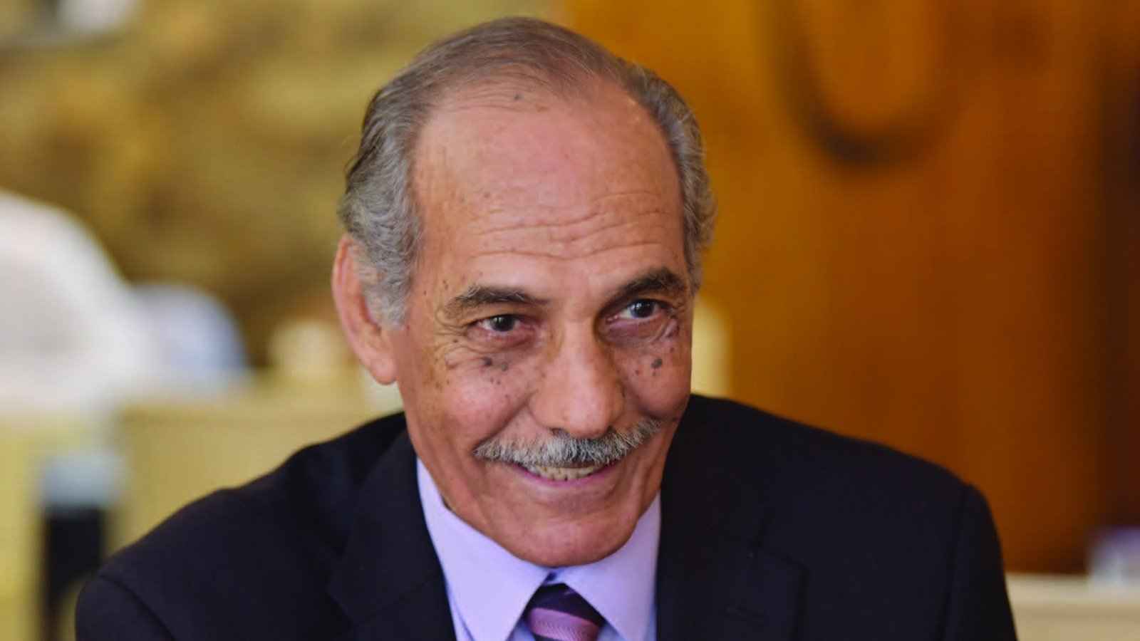 وفاة الروائي العراقي أحمد خلف