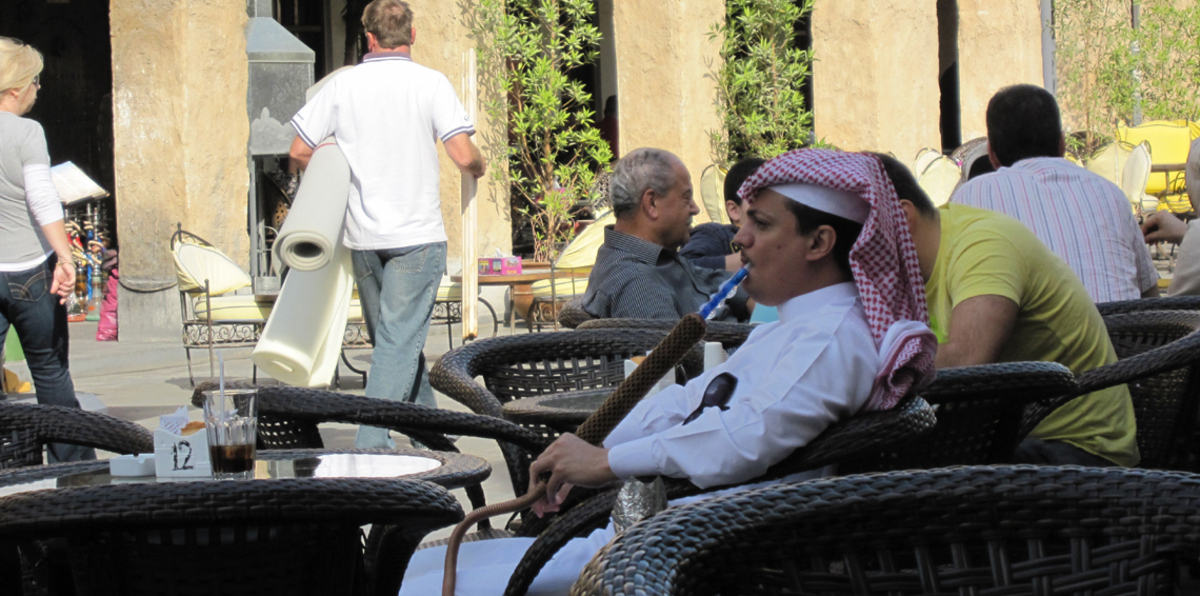 لأول مرة.. توجه سعودي لإتاحة "الشيشة" في الرياض