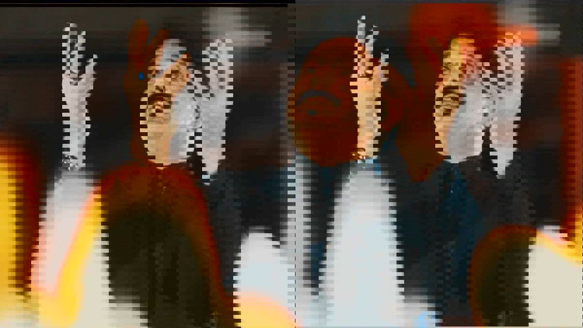 من هو الشاعر العراقي خضير هادي؟