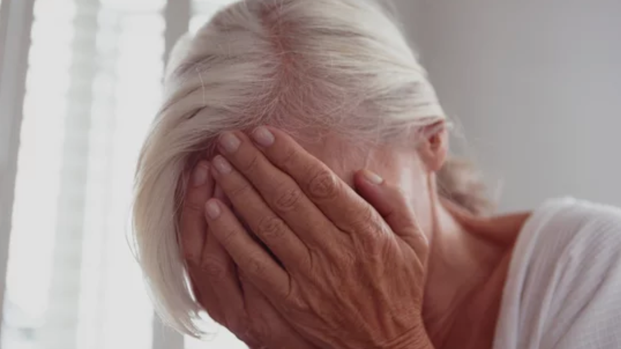 الانفعال الصباحي.. علامات "غير معروفة" قد تؤشر لبداية الخرف