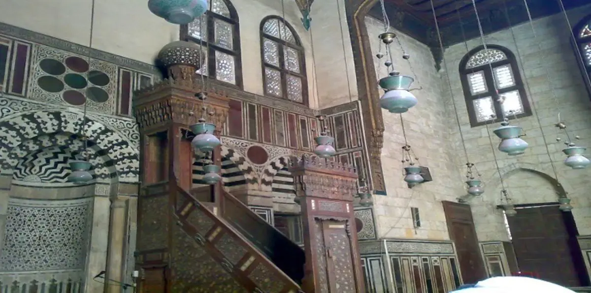 مصر.. علماء الأزهر يهددون باعتزال المنابر