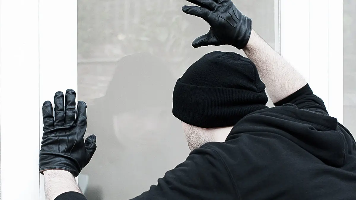 قتل شريكهما.. القبض على شخصين شاركا بسطو في العاصمة السعودية(فيديو)