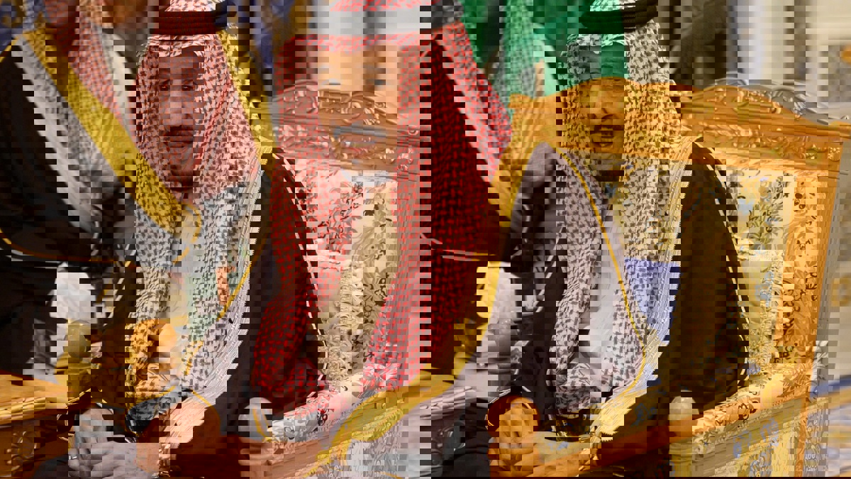 الملك سلمان يدعو إلى وقف خطاب العنصرية والكراهية أيًّا كان مصدره وذريعته