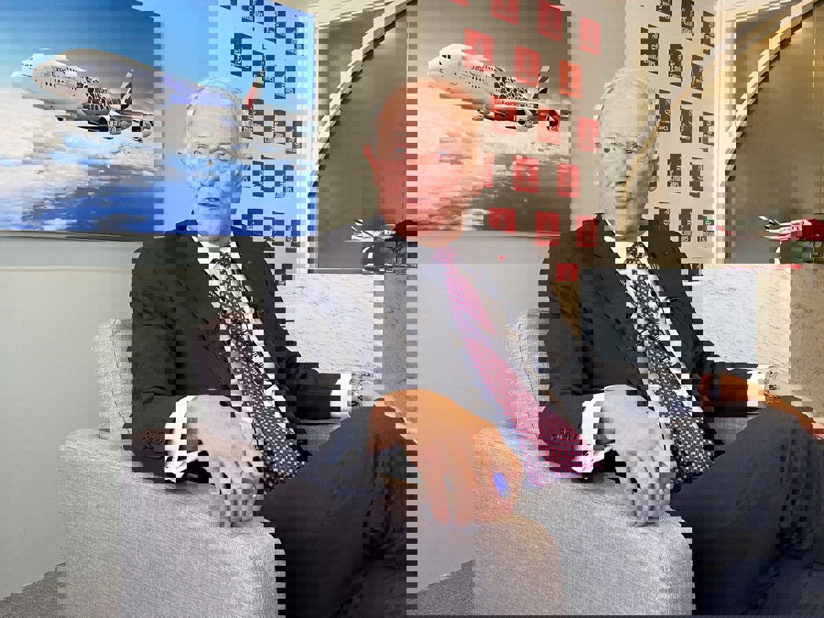 رئيس "طيران الإمارات" يوجه رسالة إلى "بوينغ" للخروج من الأزمة