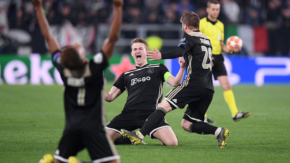 تأهل برشلونة وأياكس في دوري أبطال أوروبا.. تعرف إلى أبرز نتائج مباريات يوم الثلاثاء