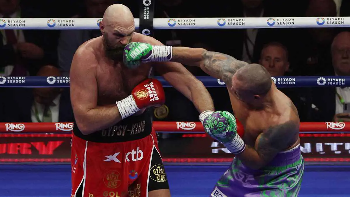 هل يعود الملاكم تايسون فيوري من الاعتزال؟