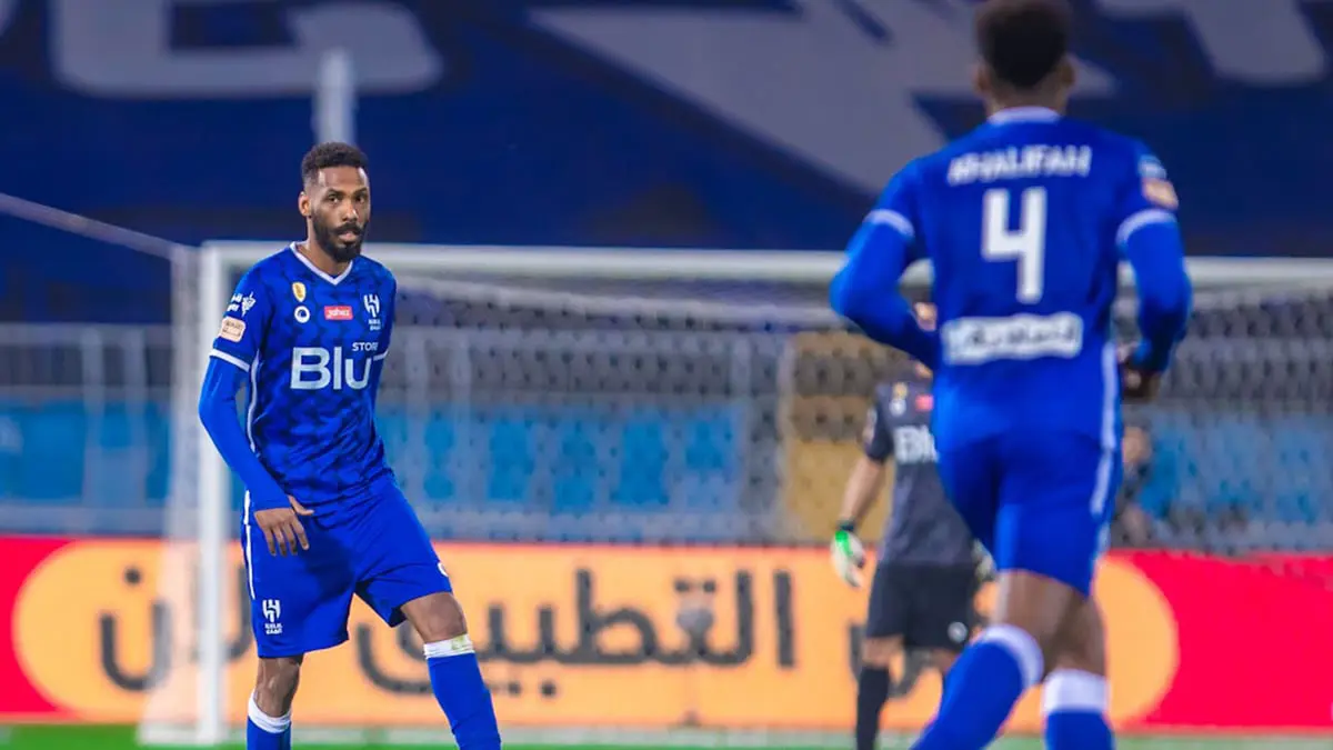 إصابة محمد جحفلي القوية خلال مباراة الهلال والنصر وعودته مجددًا (فيديو)