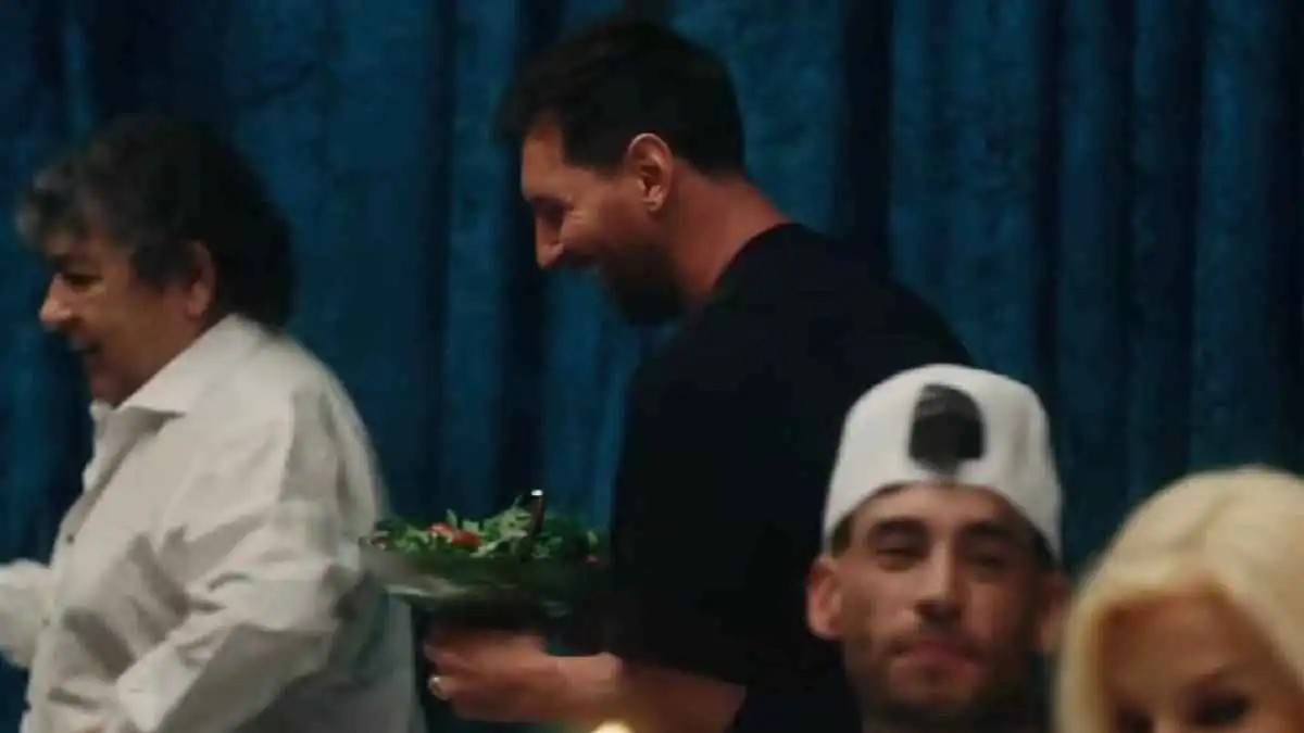 ميسي يظهر في فيديو كليب مغنية أرجنتينية (فيديو)