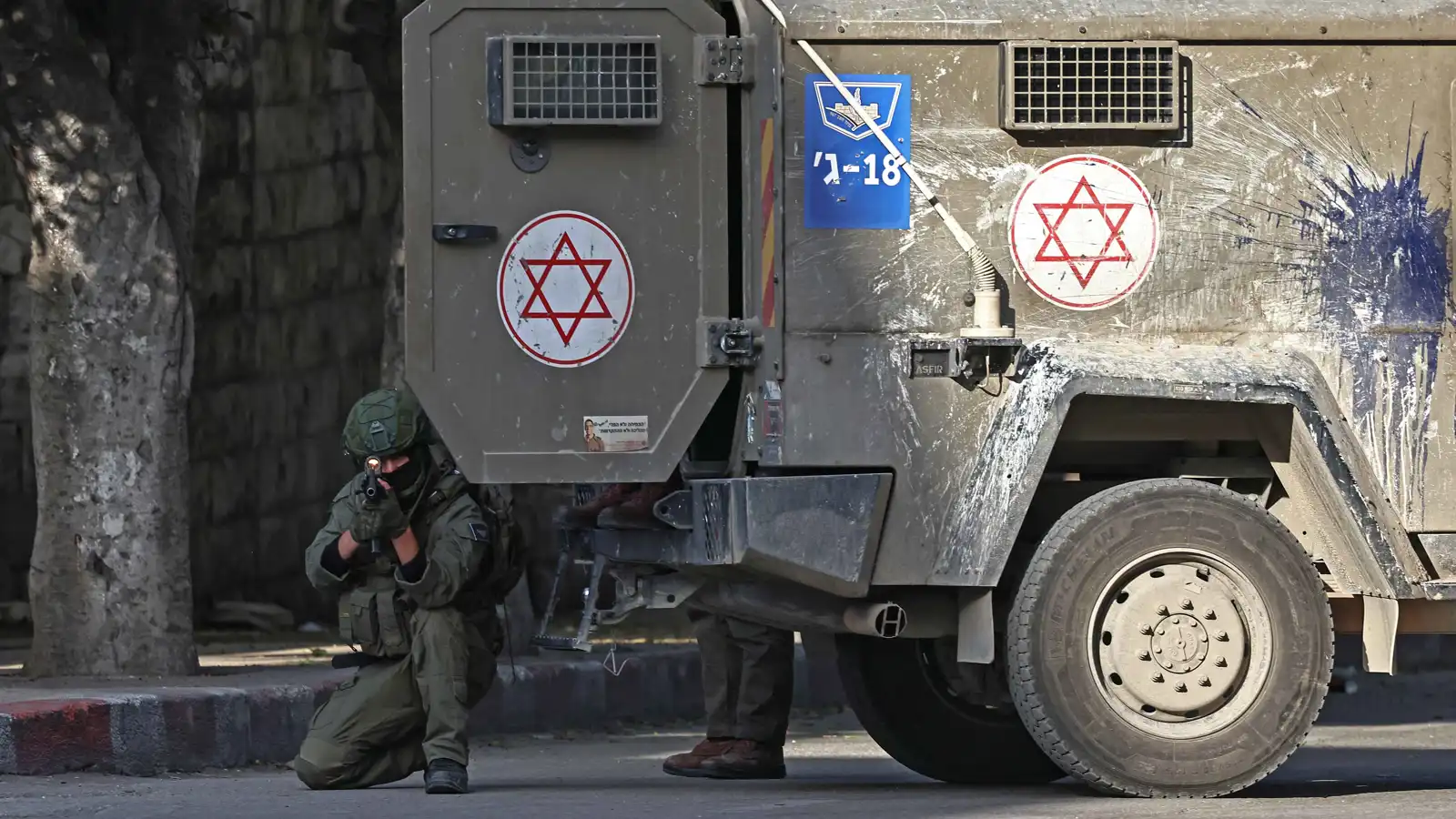 مقتل فلسطيني متهم بدهس جنود إسرائيليين في نابلس (فيديو)