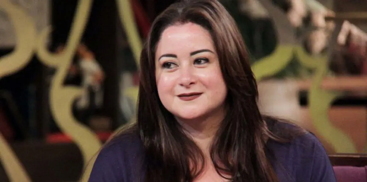 مي نور الشريف تكشف حقيقة تحويل قصة حياة والدها لعمل فني (صورة)